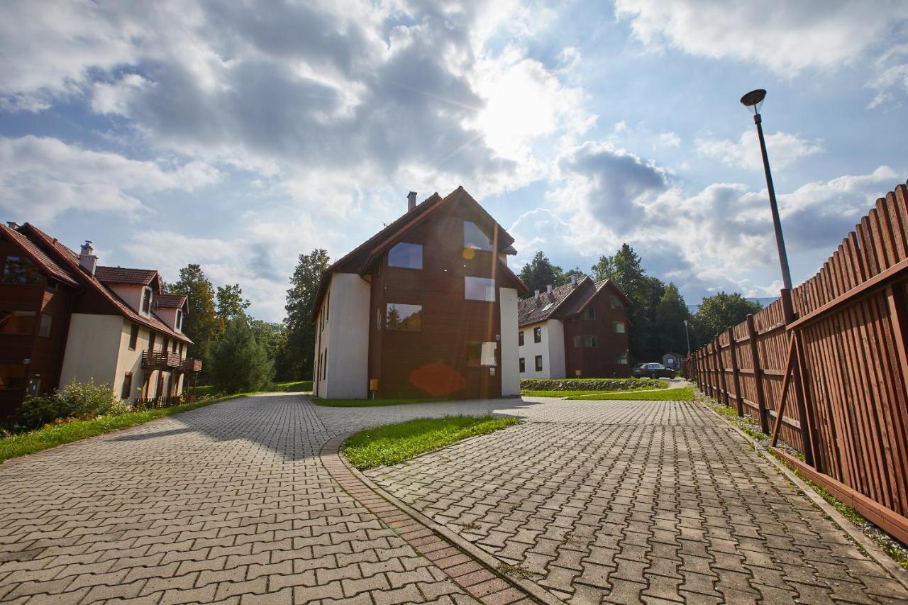 Apartamenty Nad Lomniczka-Malachit Karpacz Esterno foto